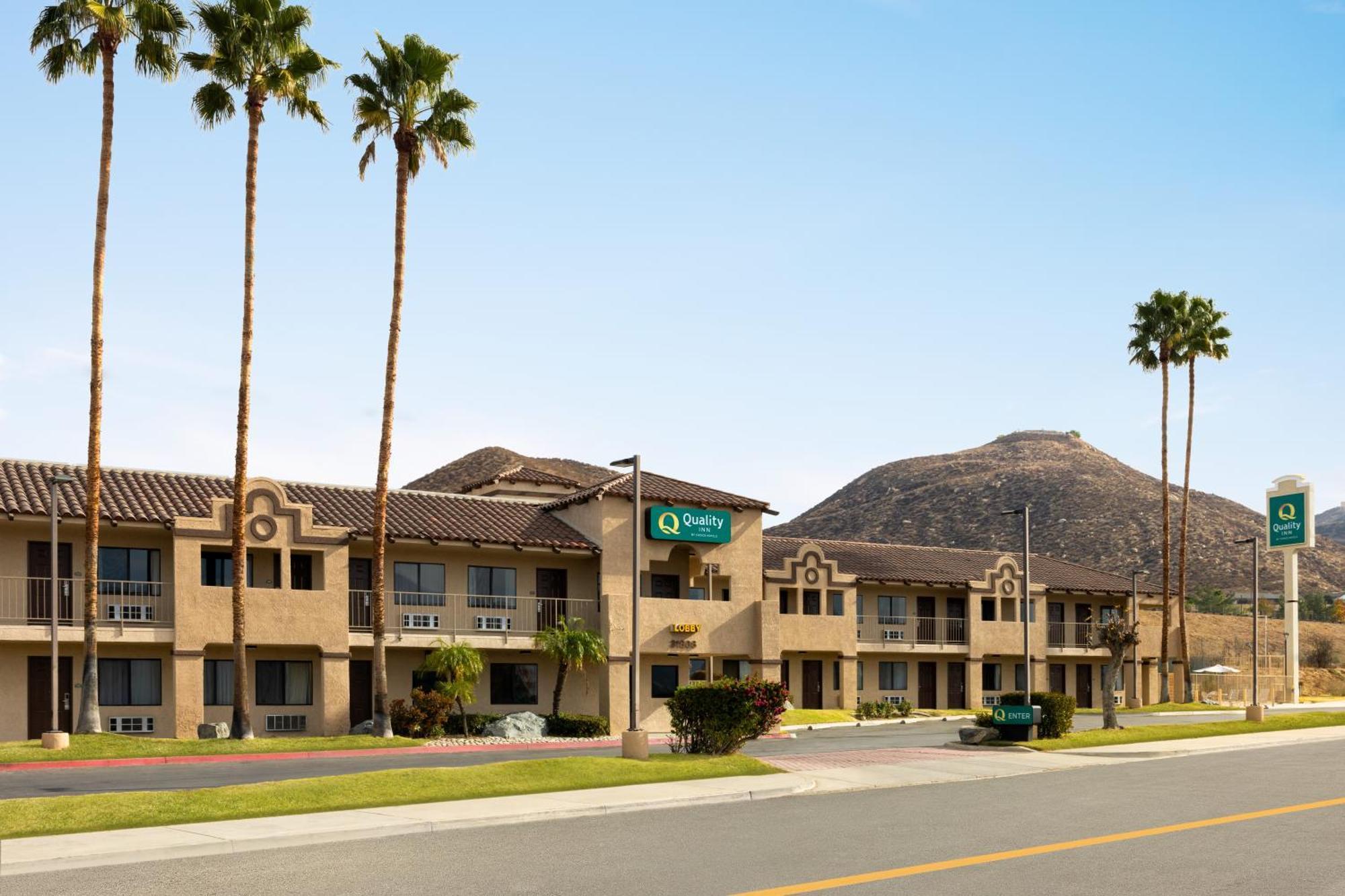 Quality Inn Lake Elsinore I-15 Exterior photo